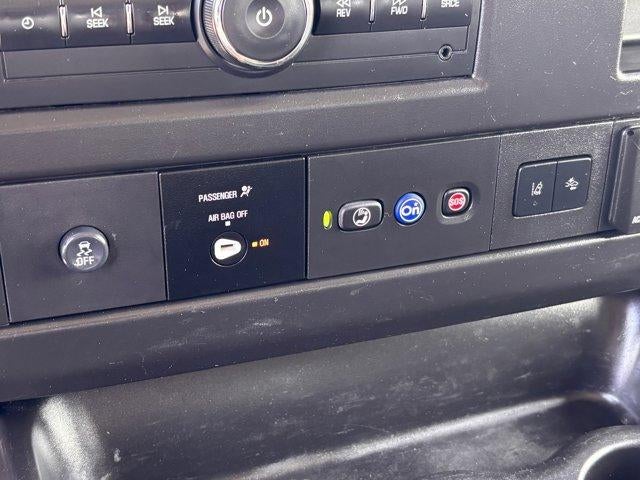 2024 Chevrolet Express Passenger 2500 1LS