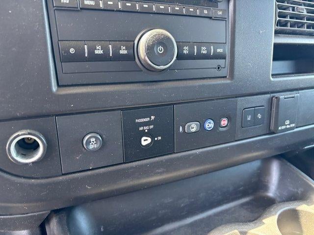 2024 Chevrolet Express Passenger 2500 1LS