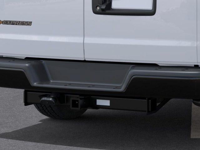 2026 Chevrolet Express Passenger 1LS