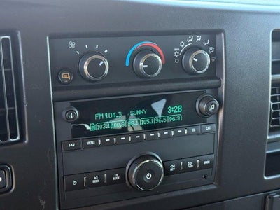 2023 Chevrolet Express Passenger 3500 1LS