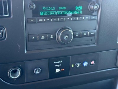 2023 Chevrolet Express Passenger 3500 1LS