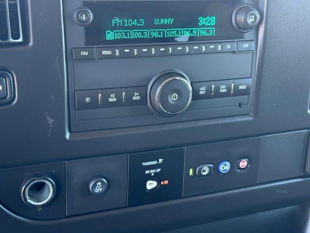 2023 Chevrolet Express Passenger 3500 1LS