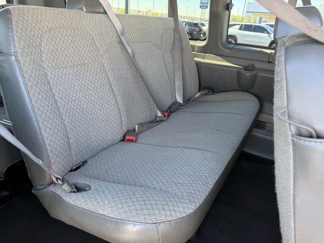 2023 Chevrolet Express Passenger 3500 1LS