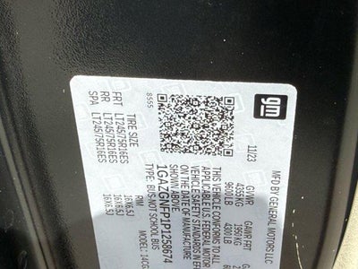 2023 Chevrolet Express Passenger 3500 1LS