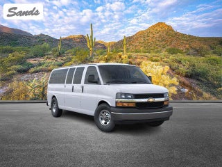 2025 Chevrolet Express Passenger 3500 1LT