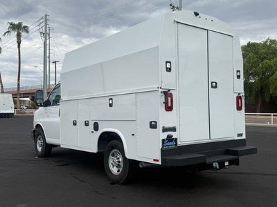 2025 Chevrolet Express Cutaway 3500 Base