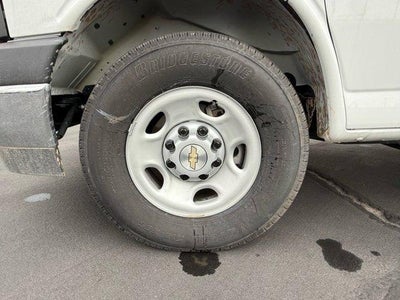 2025 Chevrolet Express Cutaway 3500 Base