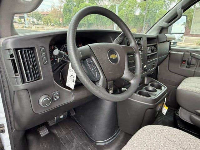 2025 Chevrolet Express Cutaway 3500 Base