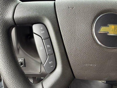 2025 Chevrolet Express Cutaway 3500 Base