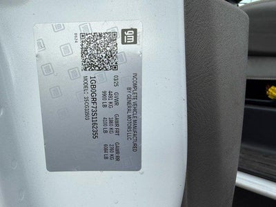 2025 Chevrolet Express Cutaway 3500 Base