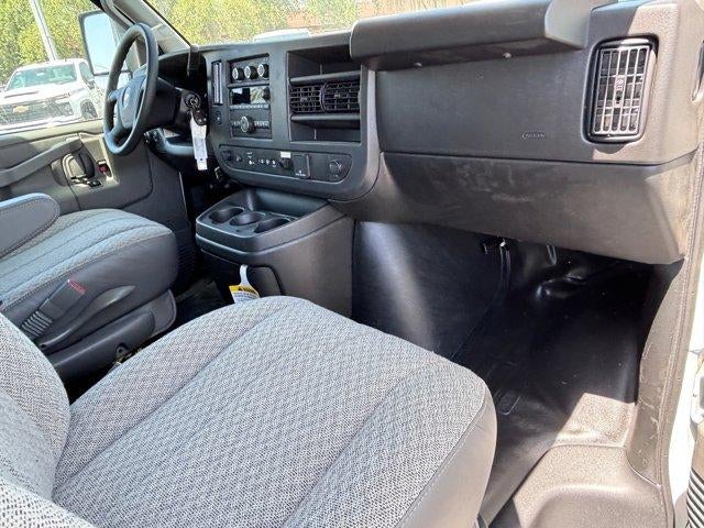 2025 Chevrolet Express Cutaway 3500 Base