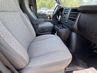 2025 Chevrolet Express Cutaway 3500 Base