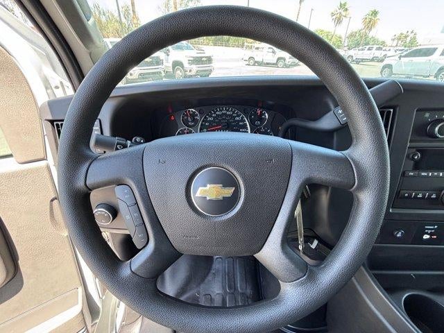 2025 Chevrolet Express Cutaway 3500 Base