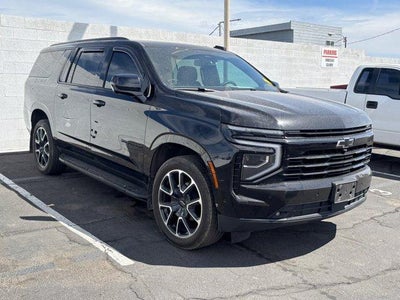 2025 Chevrolet Suburban RST