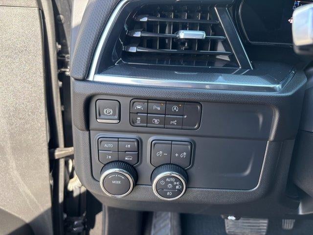 2025 Chevrolet Suburban RST