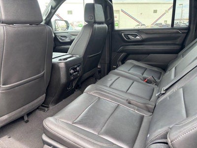 2023 Chevrolet Suburban LT