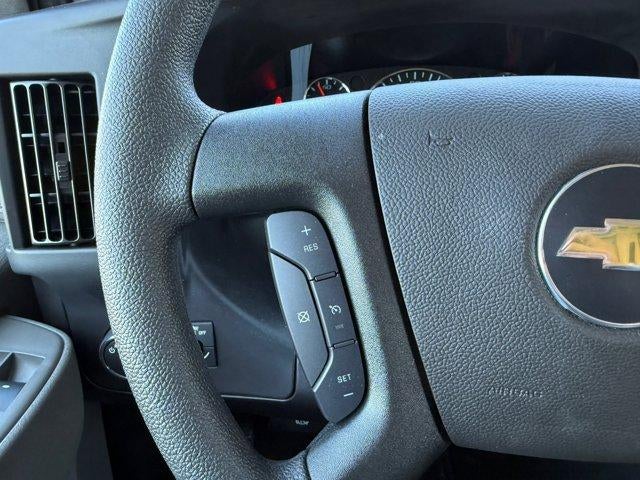 2025 Chevrolet Express Cutaway 3500 Base