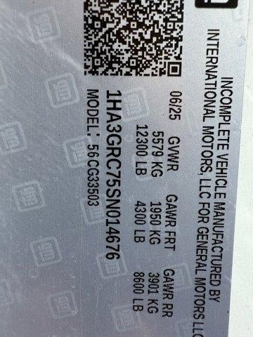 2025 Chevrolet Express Cutaway 3500 Base