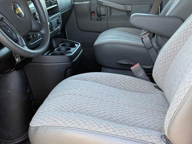 2025 Chevrolet Express Cutaway 3500 Base