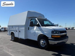 2025 Chevrolet Express Cutaway 3500 Base