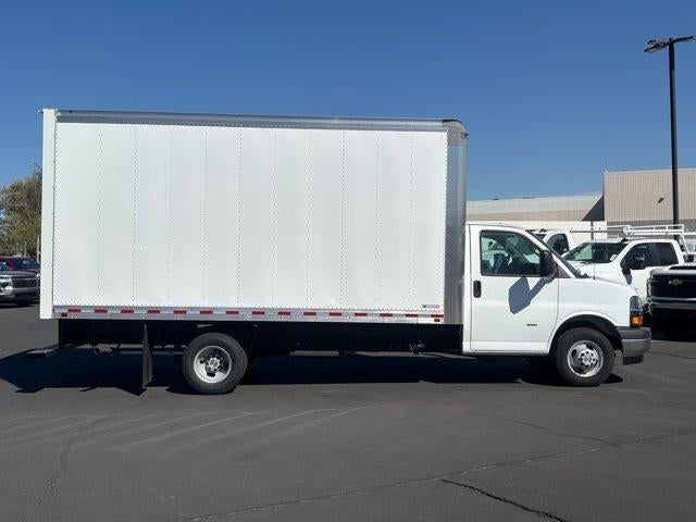2025 Chevrolet Express Cutaway 3500 Base