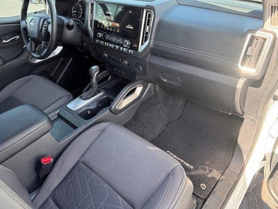 2025 Nissan Frontier SV