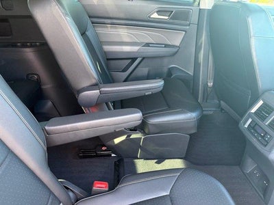 2021 Volkswagen Atlas 3.6L V6 SE w/Technology R-Line