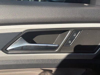 2021 Volkswagen Atlas 3.6L V6 SE w/Technology R-Line