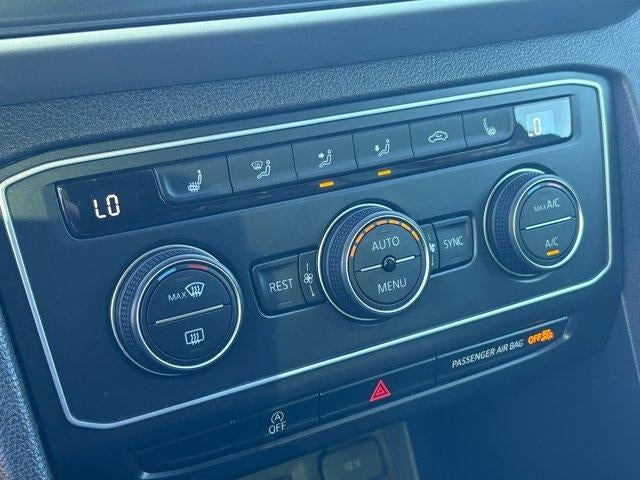 2021 Volkswagen Atlas 3.6L V6 SE w/Technology R-Line