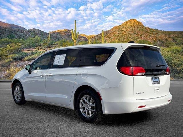 2023 Chrysler Voyager LX