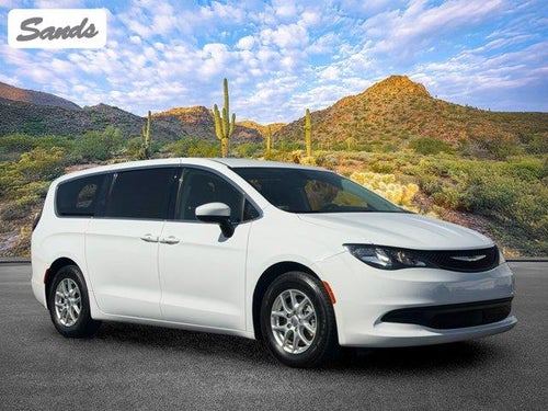 2022 Chrysler Voyager LX