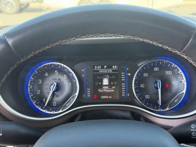 2022 Chrysler Voyager LX