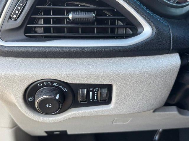 2021 Chrysler Pacifica Touring