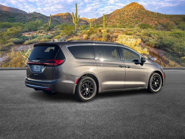 2021 Chrysler Pacifica Touring
