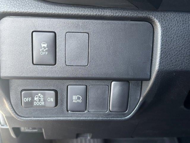 2022 Toyota Tacoma 2WD SR