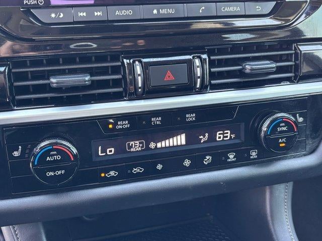 2024 Nissan Pathfinder SV