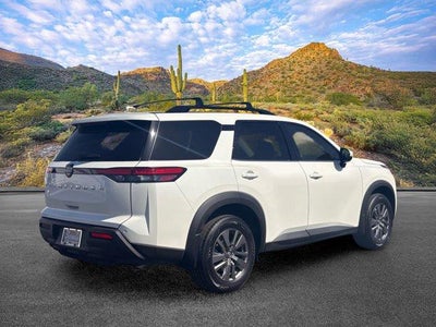 2024 Nissan Pathfinder SV