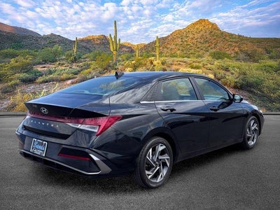 2025 Hyundai Elantra SEL Convenience
