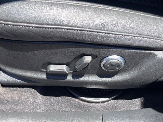 2022 Genesis GV80 Base