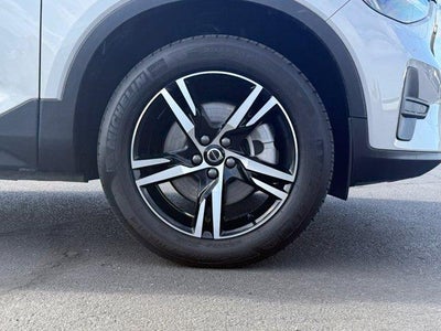 2024 Volvo XC40 Core Bright Theme