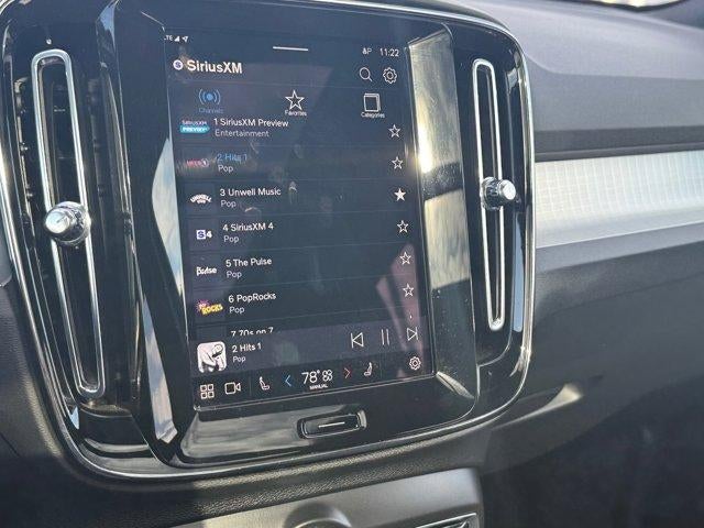 2024 Volvo XC40 Core Bright Theme