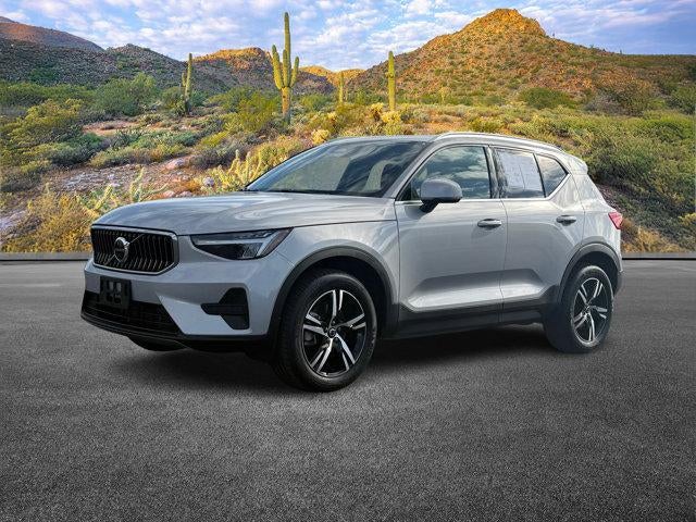 2024 Volvo XC40 Core Bright Theme