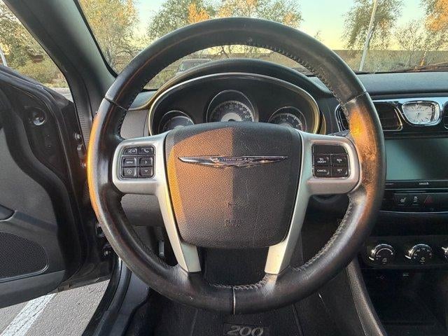 2012 Chrysler 200 Limited