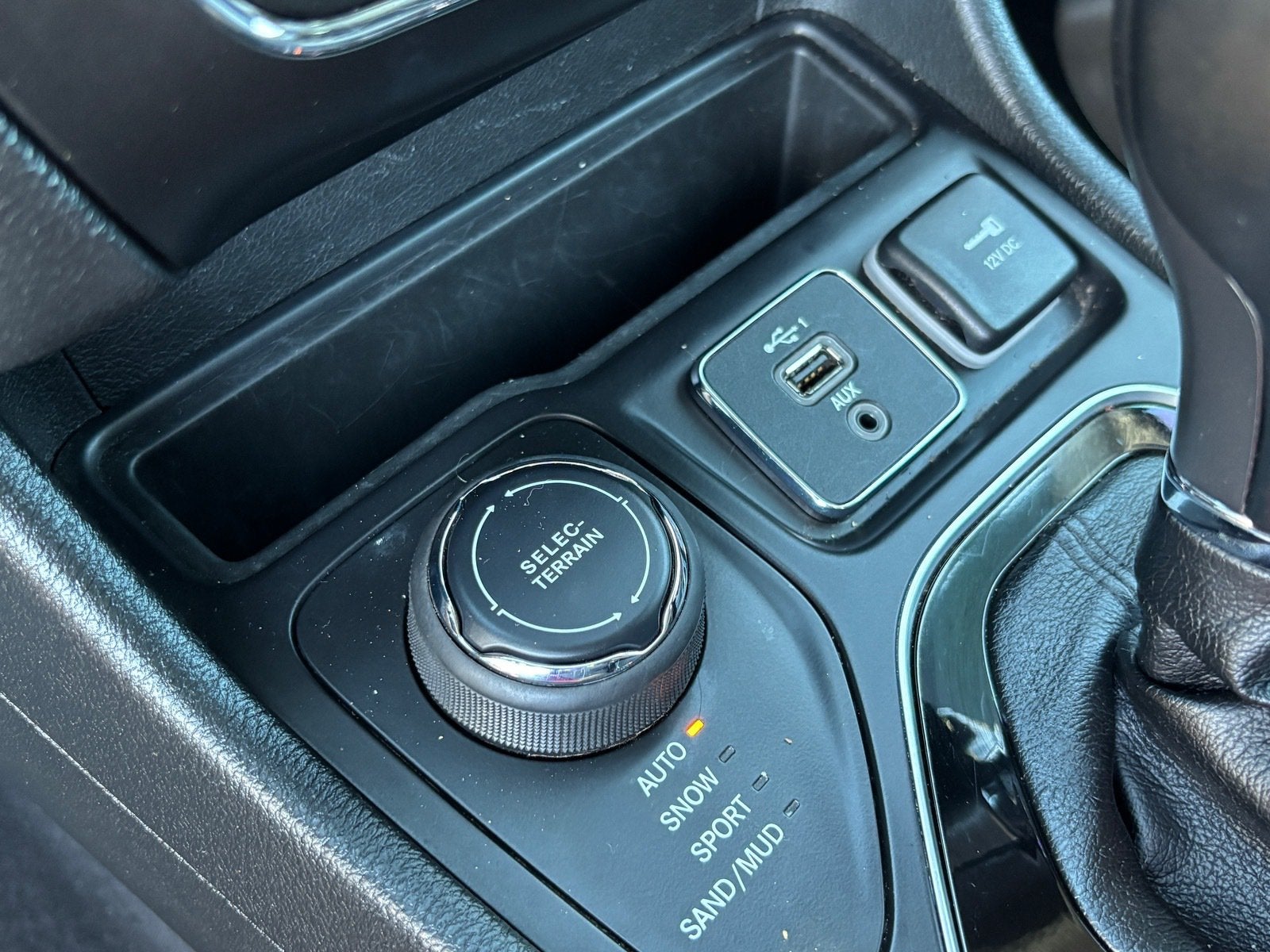 2023 Jeep Cherokee Altitude Lux