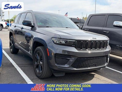 2022 Jeep Grand Cherokee Altitude