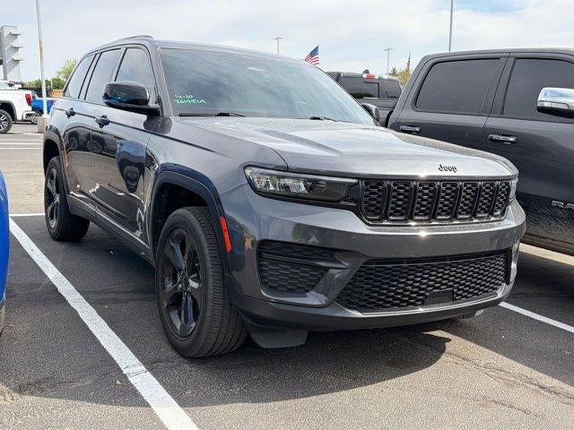 2022 Jeep Grand Cherokee Altitude