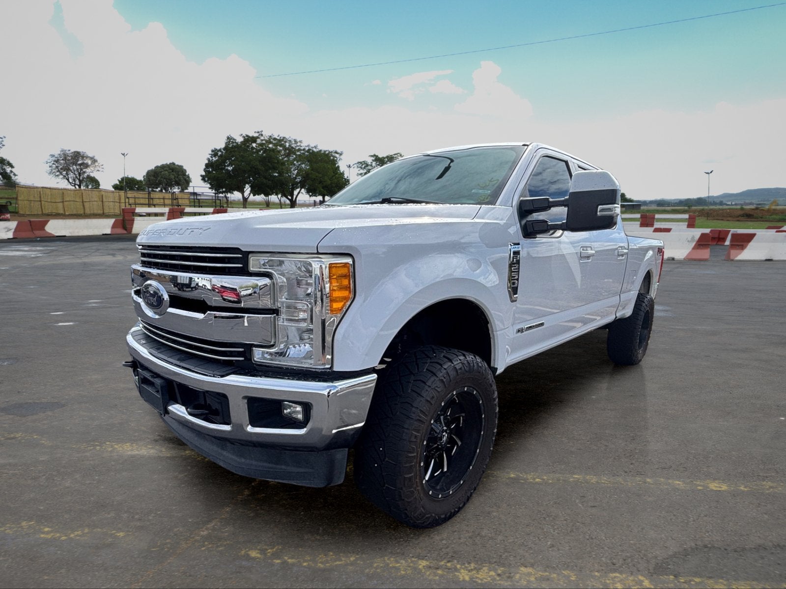 2017 Ford Super Duty F-250 SRW Lariat