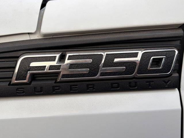 2011 Ford Super Duty F-350 SRW XL