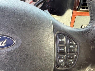 2005 Ford Super Duty F-350 DRW XL