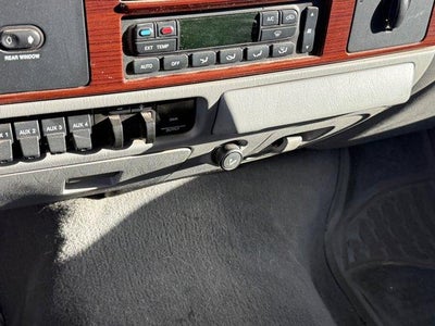 2005 Ford Super Duty F-350 DRW XL